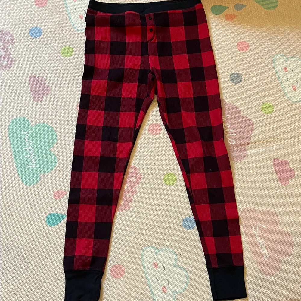 Old Navy Red and Black Plaid Men's Pjs Large Preloved